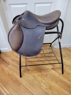 No Name Jumping Saddle 17"R -Amigo Sales Store 11811