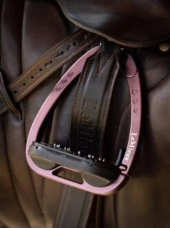 LeMieux Vector Balance Stirrup -Amigo Sales Store 3n6a5859 copy
