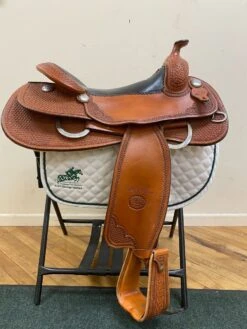 Billy Cook Trail Saddle 17" M -Amigo Sales Store img 2609