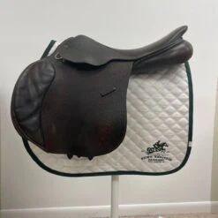 County Symmetry 18.5" M