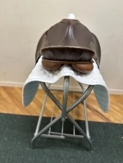 Gold Medal Saddlery 17" R AP -Amigo Sales Store img 0174 1