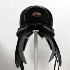 No Name Butterfly Claudia 18" W -Amigo Sales Store img 0229 1