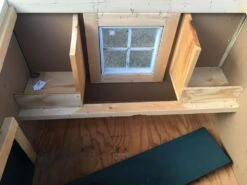 Small Lean-To Chicken Coop With Run