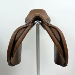 Crosby Selle Francaise 17.5" M -Amigo Sales Store img 3792